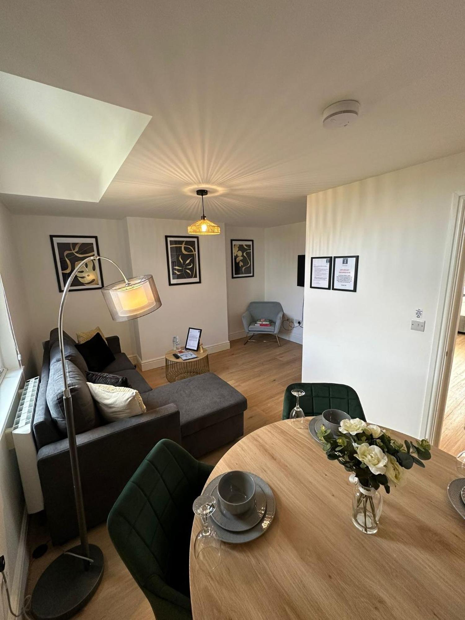 Central Cambridge Apartments By Tas Ngoại thất bức ảnh