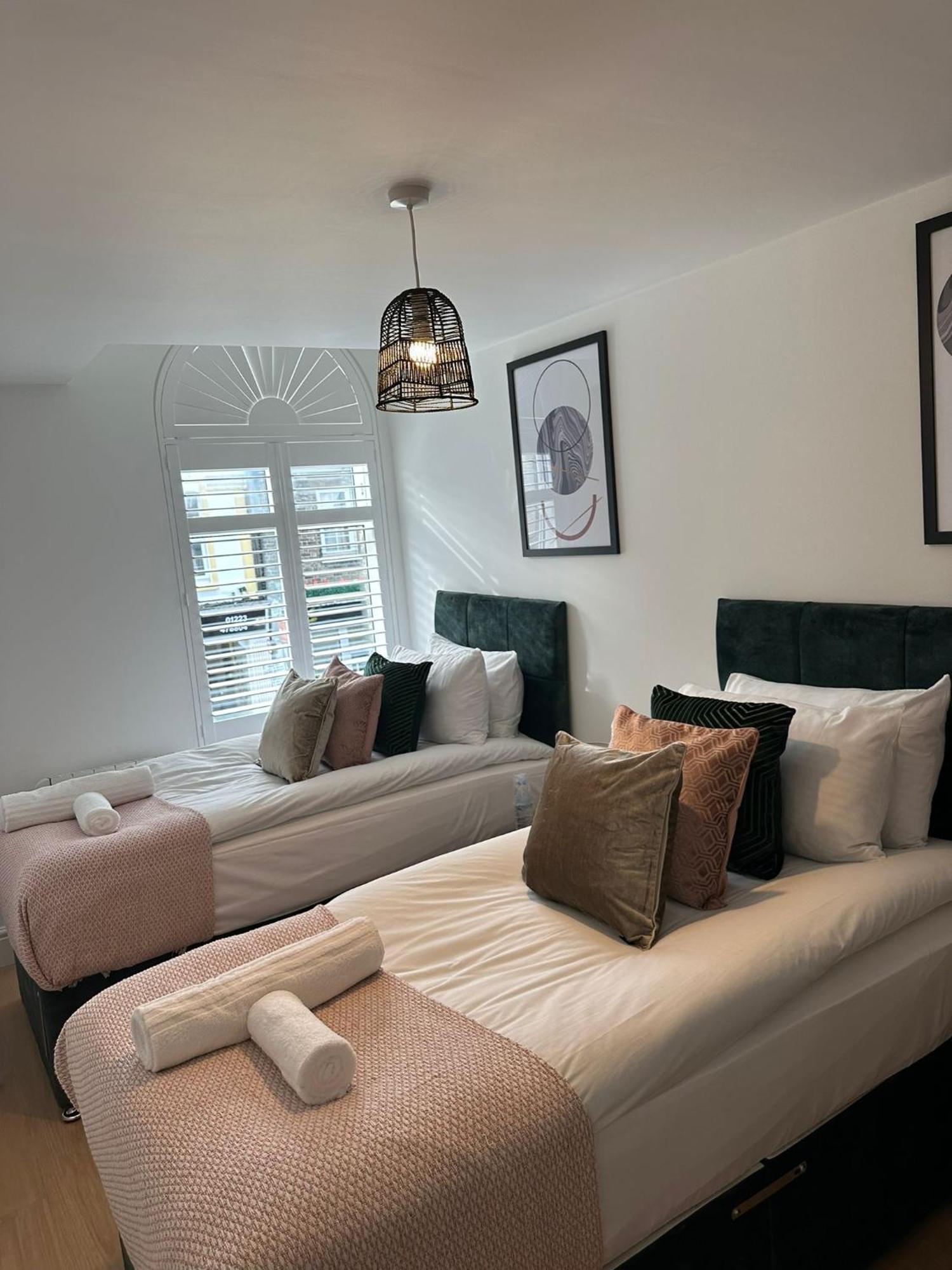 Central Cambridge Apartments By Tas Ngoại thất bức ảnh